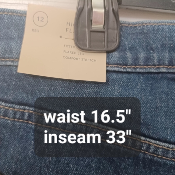 Universal Thread Flare Jeans 12 - Picture 7 of 8